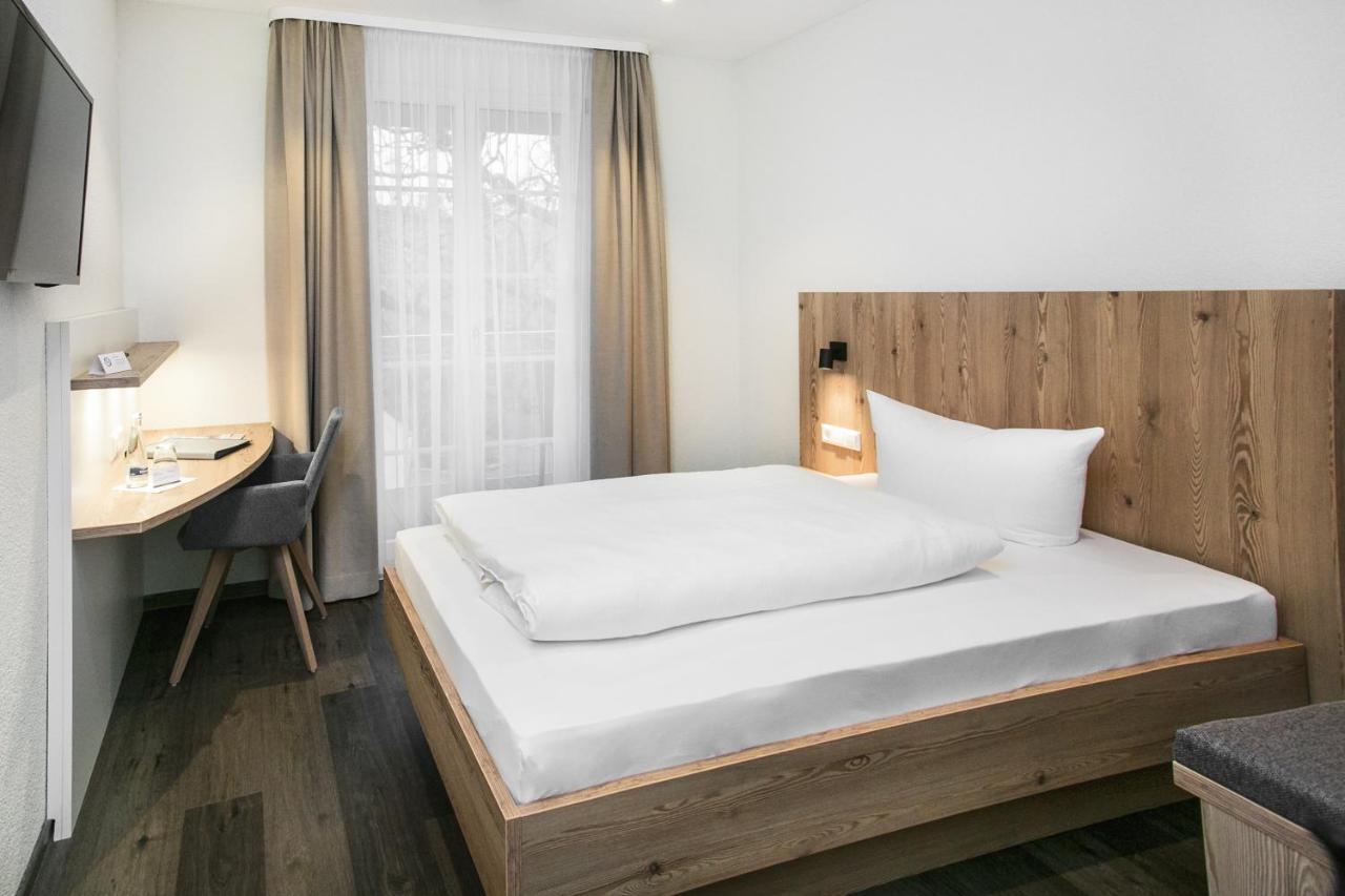 Hotel-Gasthaus Engel Luttingen لاوفنبورغ المظهر الخارجي الصورة