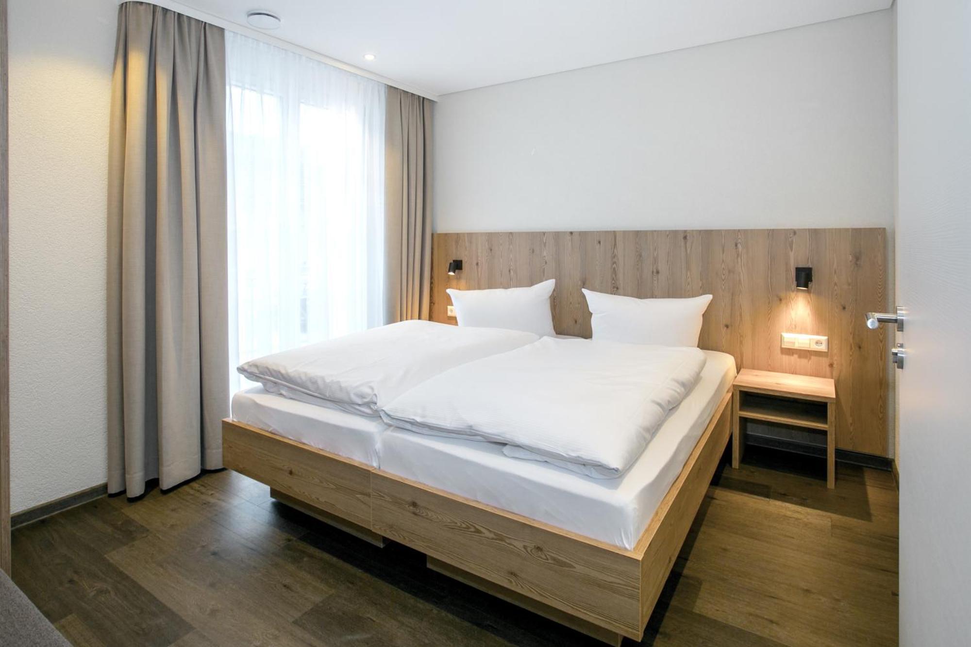 Hotel-Gasthaus Engel Luttingen لاوفنبورغ الغرفة الصورة