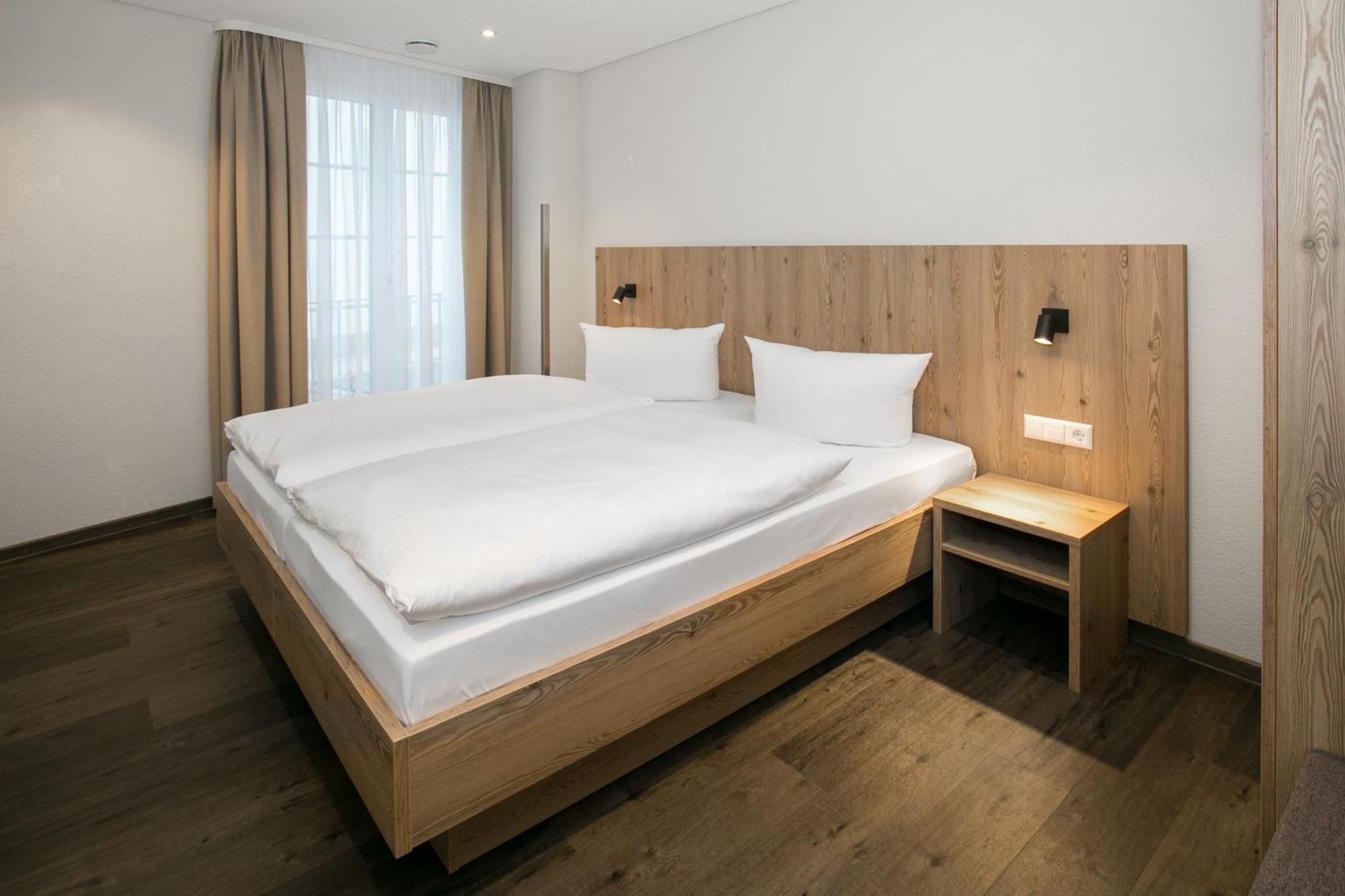 Hotel-Gasthaus Engel Luttingen لاوفنبورغ الغرفة الصورة