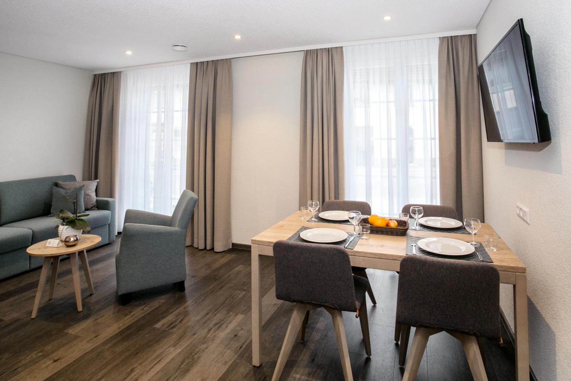 Hotel-Gasthaus Engel Luttingen لاوفنبورغ الغرفة الصورة