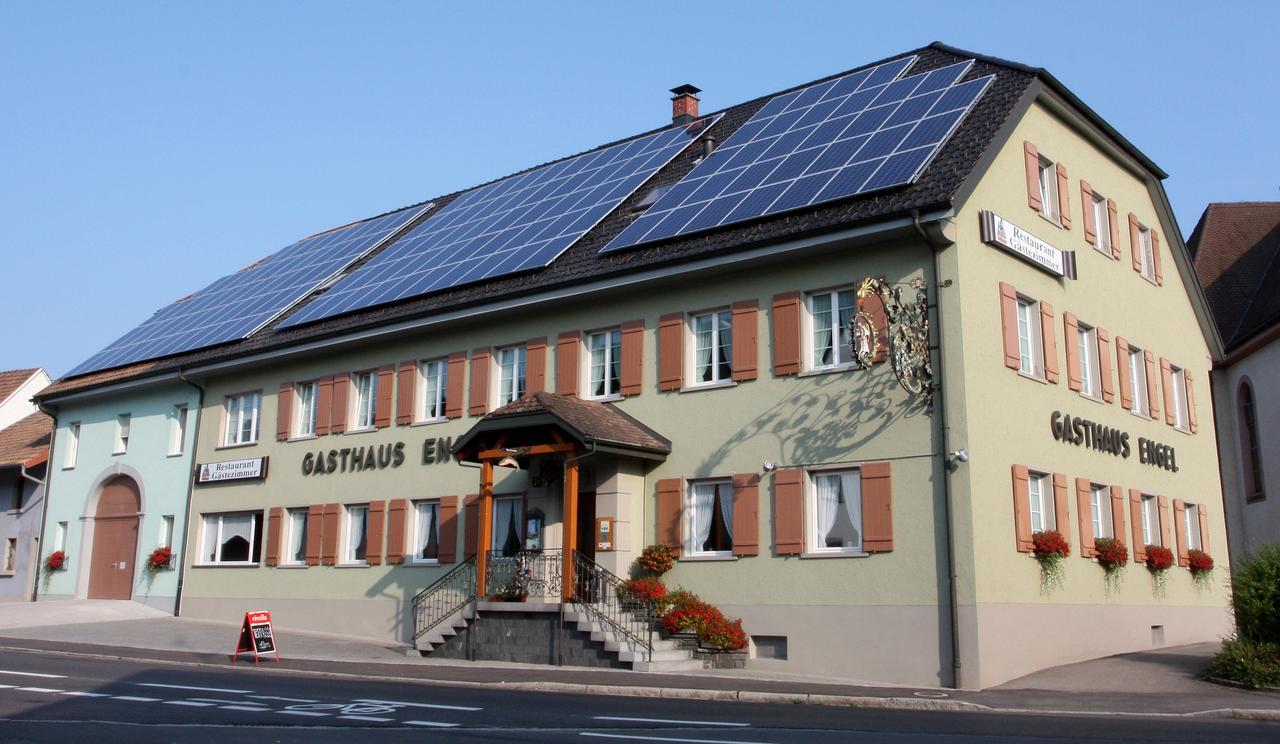 Hotel-Gasthaus Engel Luttingen لاوفنبورغ المظهر الخارجي الصورة